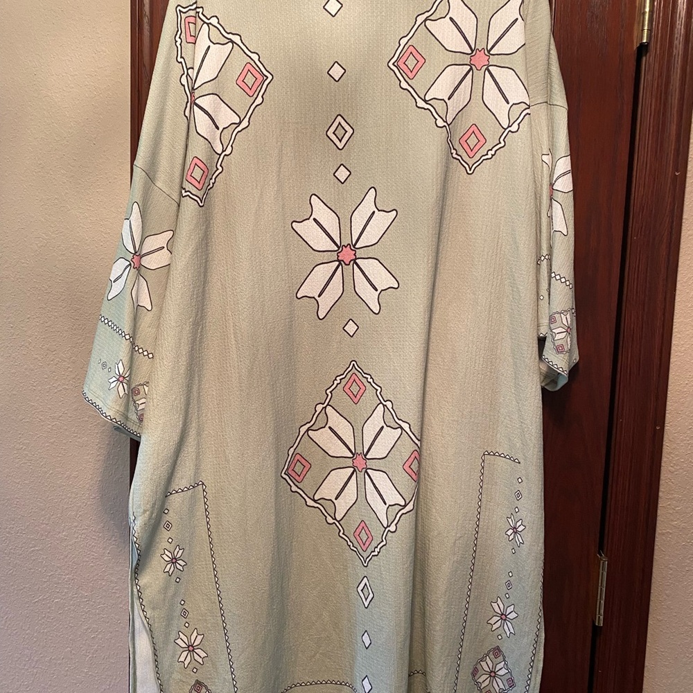 Kimono - Picture 3 of 7